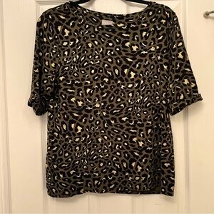 Chico’s cheetah Animal Print short sleeve top  size 1 green